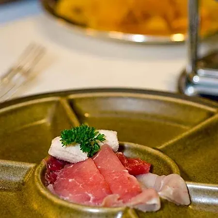 Restaurant Alpina 3*