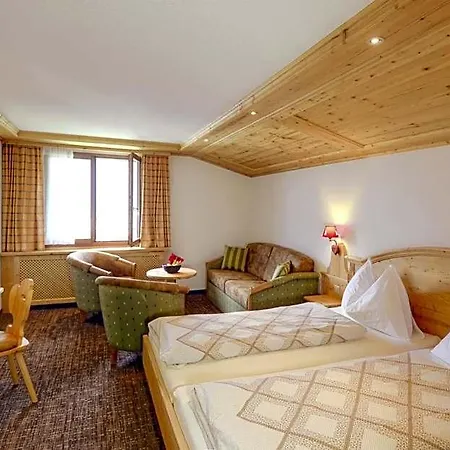 Hotel Restaurant Alpina 3*