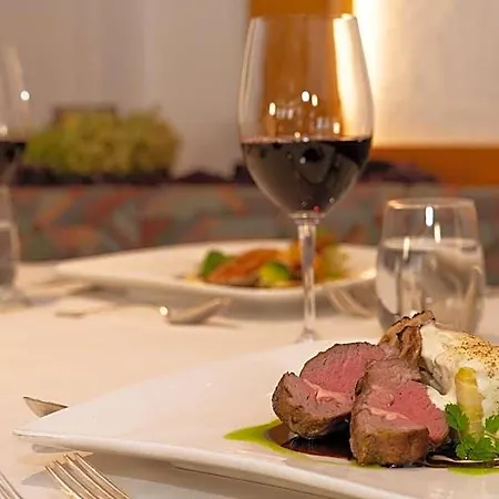 Restaurant Alpina Hotel 3*